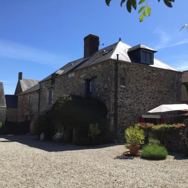 Ménil-Hermei L'Ancien Pressoir Bed & Breakfast エクステリア 写真